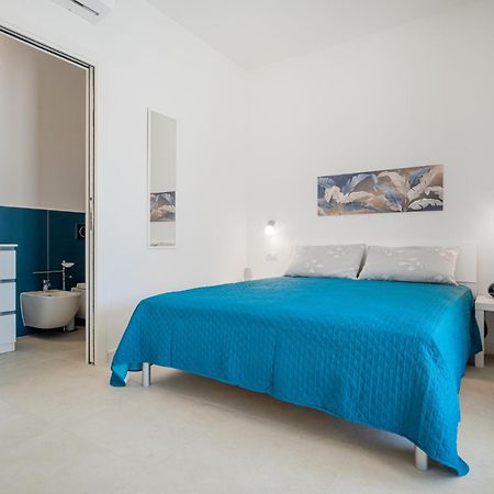 Ambra Holiday Rooms - Rooms & Beach Сан-Теодоро Екстер'єр фото